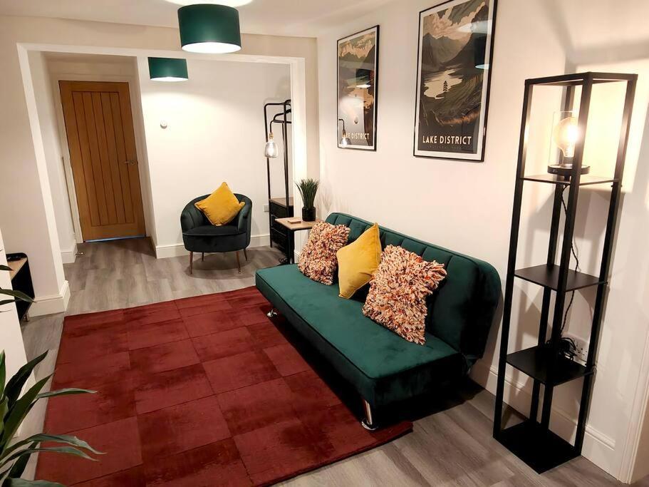 Carvetii - Anne House 5 - Superking Bedroom En-suite * Carlisle (Cumbria)